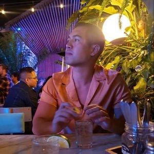 Meet your Posher, Wesley